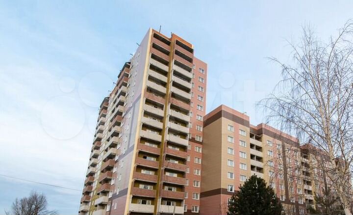2-к. квартира, 72,8 м², 1/16 эт.