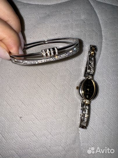 Часы женские с браслетом