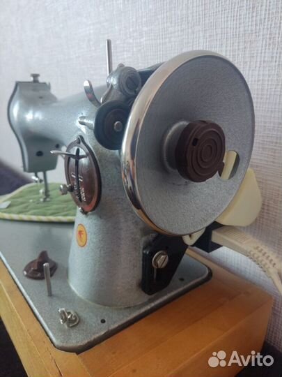 Швейная машинка