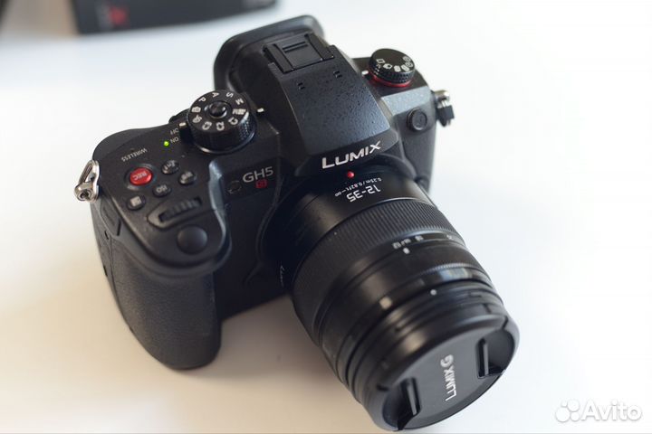 Panasonic Lumix DC-GH5S/rus/v-log + 12-35 f2.8 II