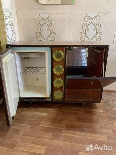 Холодильник мини-бар 