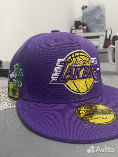 Бейсболка снэпбэк новая