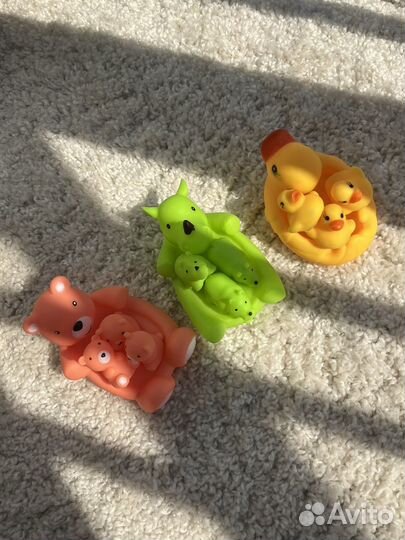 Резиновые игрушки пищалки