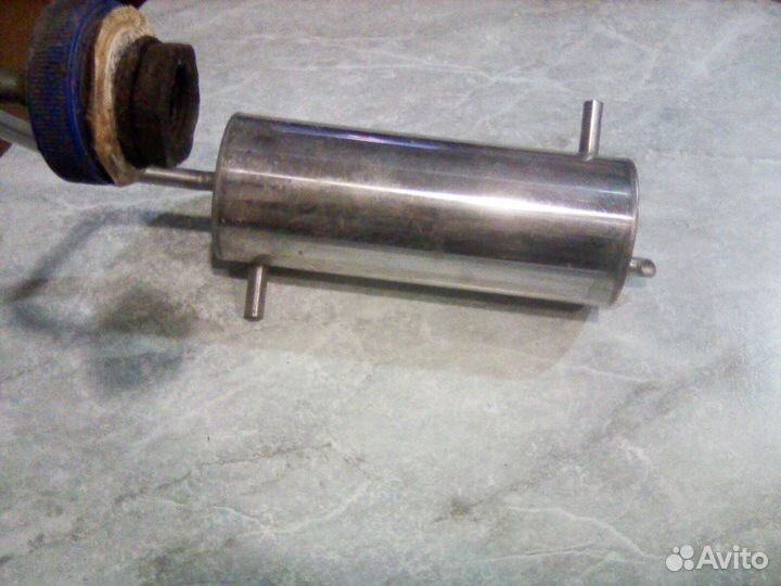 Дистиллятор и попугай