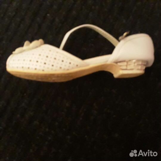 Туфли для девочки 28