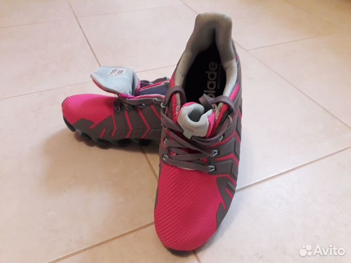 Продам кроссовки Adidas на девочку