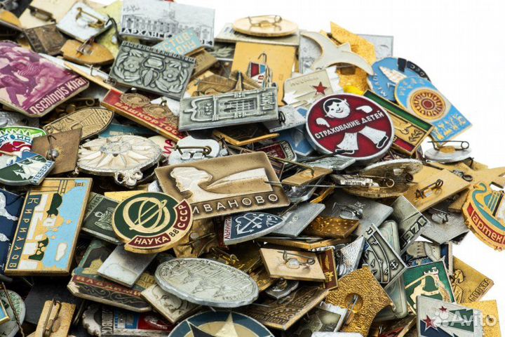 Продам значки