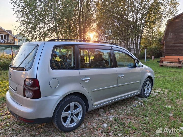 Volkswagen Touran 2.0 AMT, 2008, 370 655 км