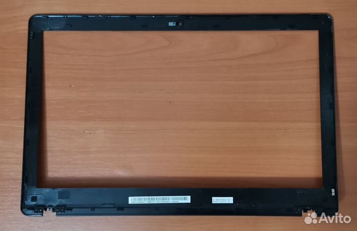 Рамка матрицы Asus *550 *552 *510