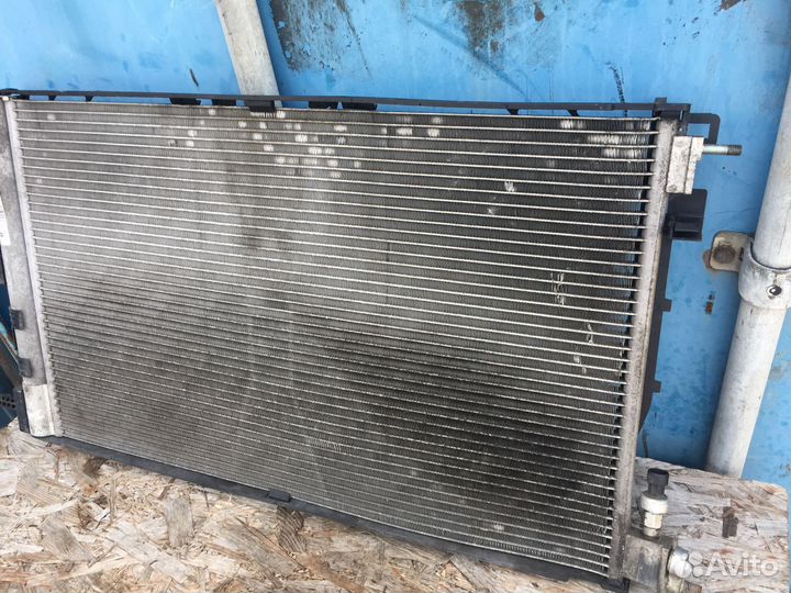 Радиатор кондиционера GM 13330217