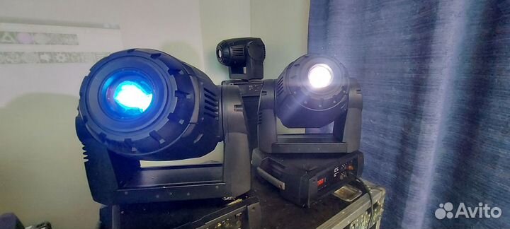 Световая голова Martin Mac 550