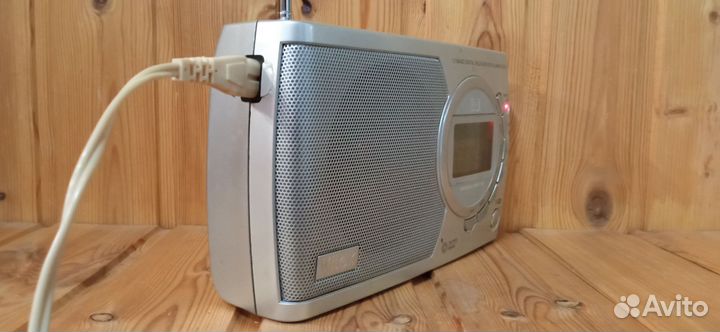 Радиоприёмник Vitek VT - 3585