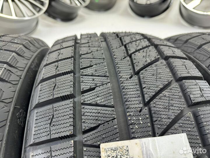 RoadX RX Frost WU02 275/40 R20 102V