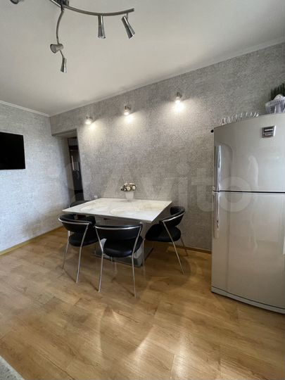 3-к. квартира, 80 м², 9/10 эт.
