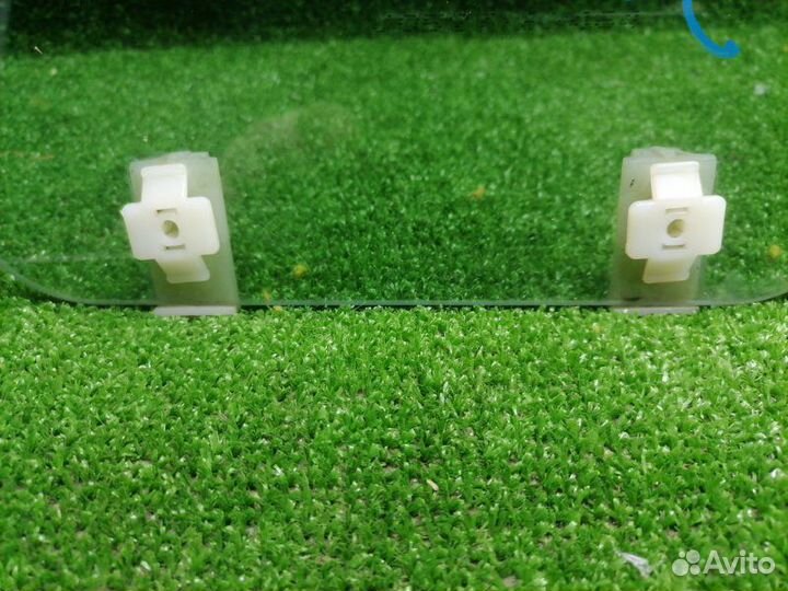 Стекло двери заднее правое Kia Rio 3 седан 1.4