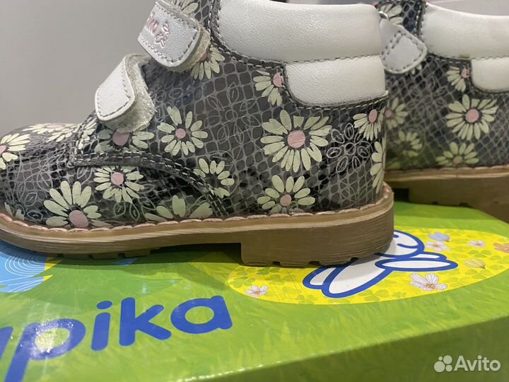 Ботинки для девочки