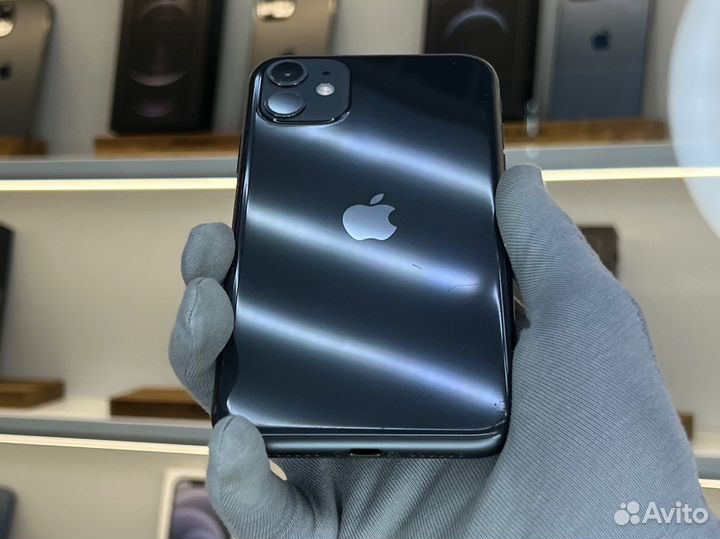 iPhone 11, 64 ГБ