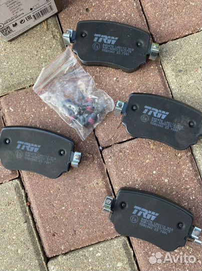 Колодки задние оригинал