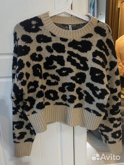 Свитер женский