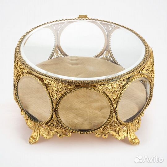 Шкатулки латунные со стеклом