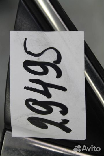 Накладка зеркала правого Nissan Sentra B17