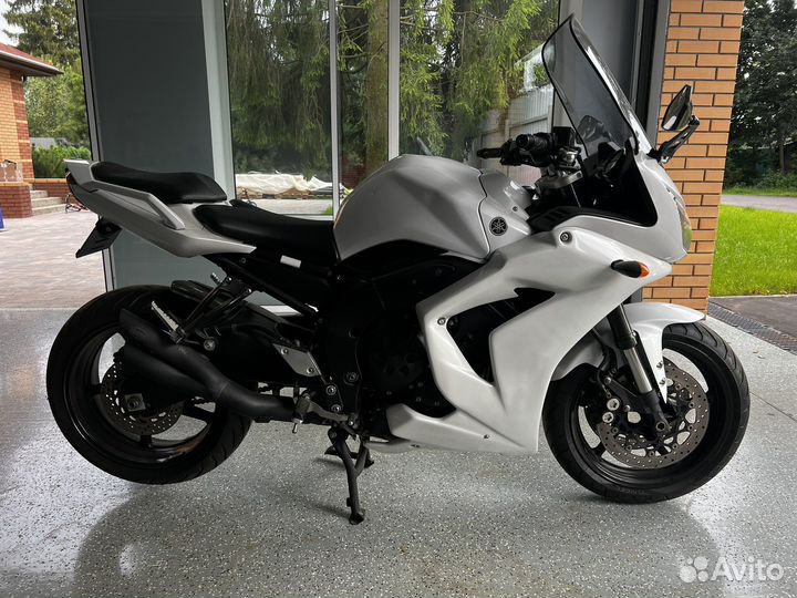 Yamaha FZ1