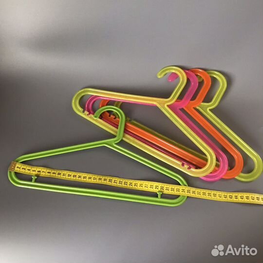 Вешалки плечики детские для одежды пластик