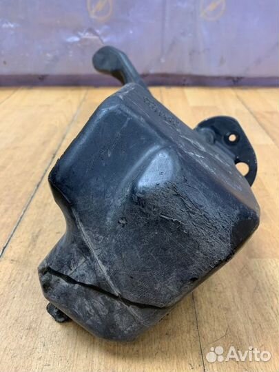 Бачок омывателя Opel Zafira B