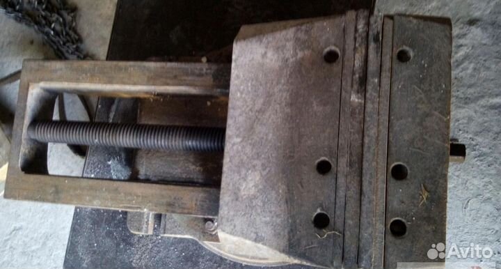 Тиски станочные поворотные огромные 320мм, СССР