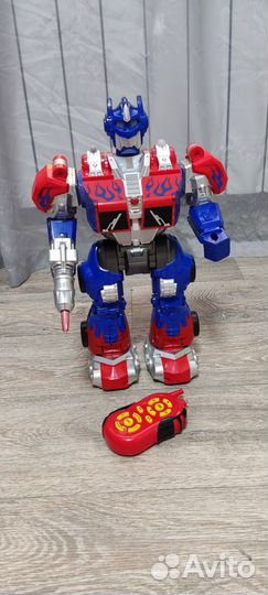 Робот-трансформер Optimus Prime