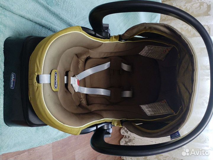 Детское автокресло от 0 с isofix Chicco
