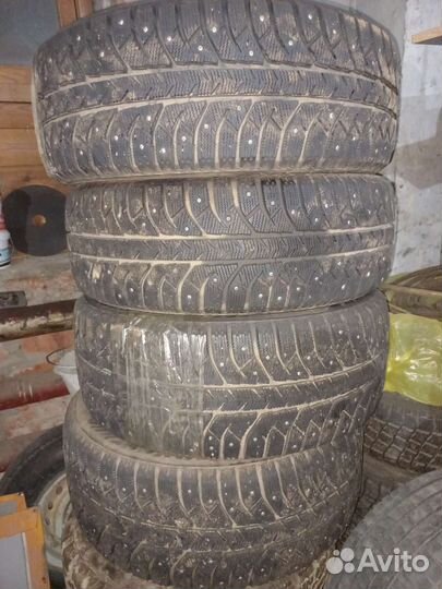 Bridgestone Ice Cruiser 7000S 235/55 R19 и 255/50 R19 101T
