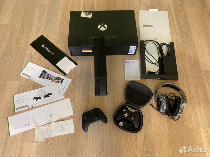 Xbox One X 1 TB Project Scorpio Edition