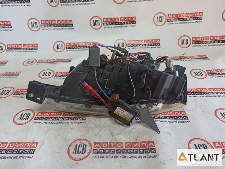 Фара правая nissan cedric