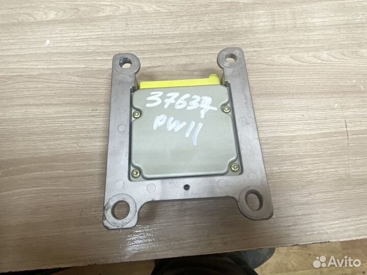 Блок управления AIR BAG Nissan Avenir W11 с1998-20