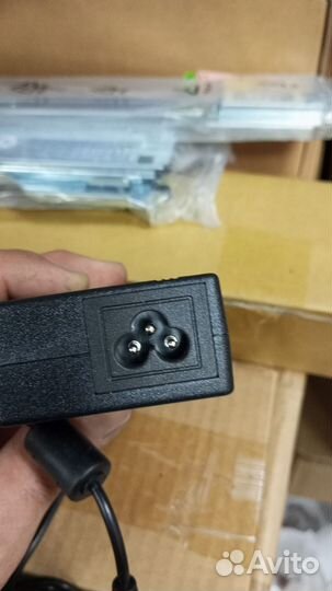 Блок питания для ноут. Тип Asus 19V, 4.74A, новые