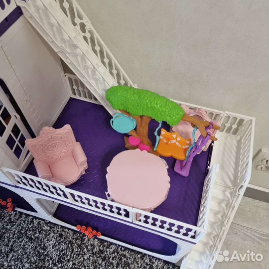 Домик кукольный