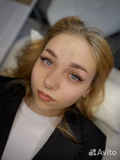 Мастер бровист