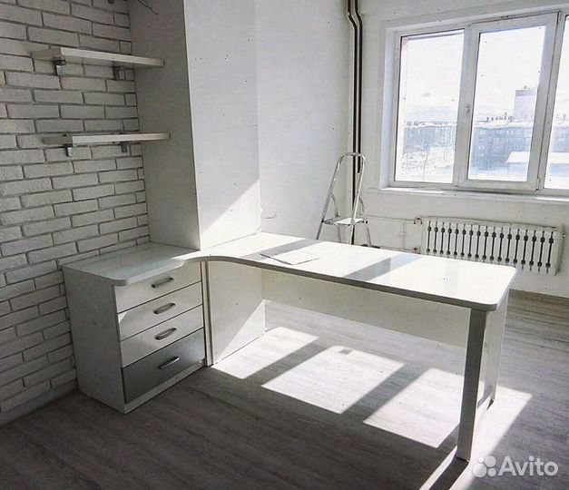 Компьютерный стол новый