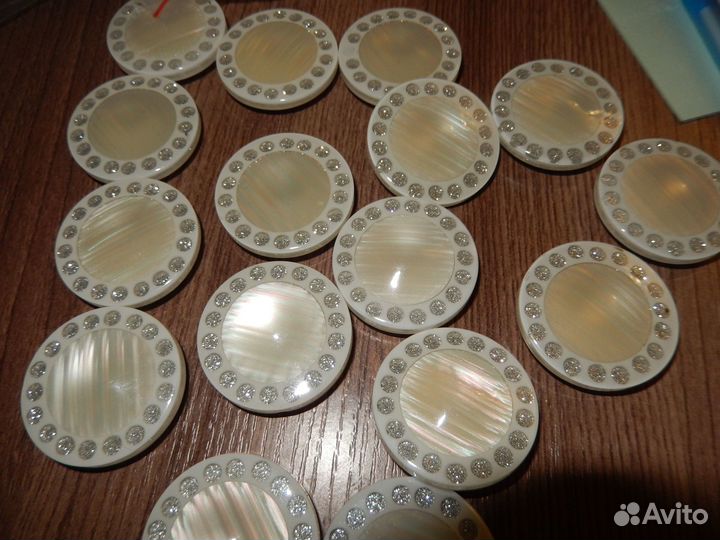 Пуговицы декоративные, костюмные, рубашечные