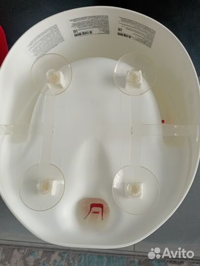 Продам стульчик для купания babyton