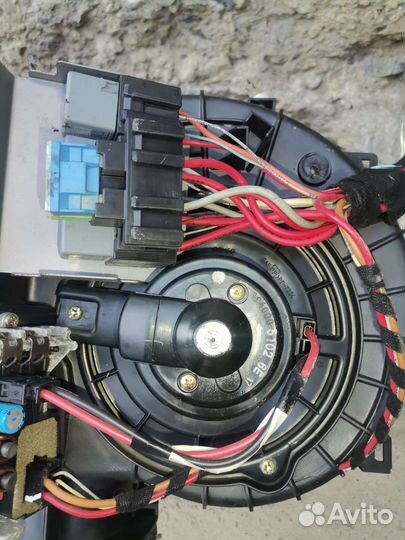 Моторчик отопителя Mercedes M w163 рестайлинг