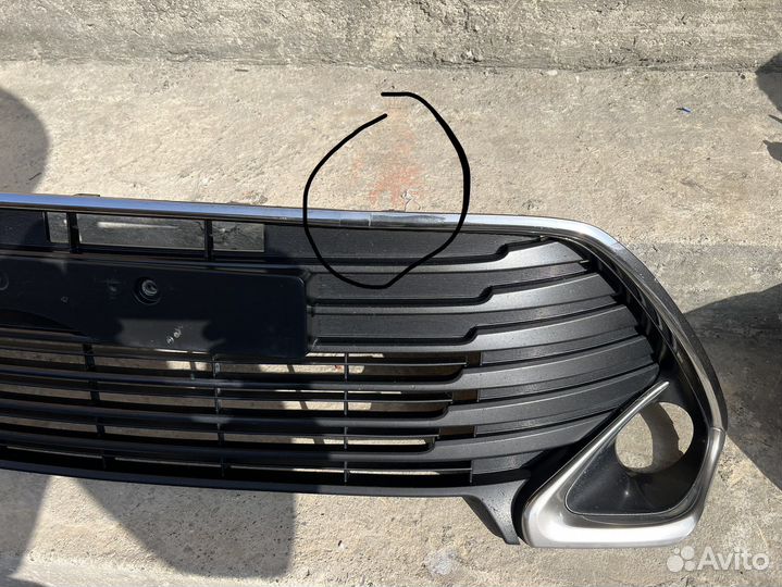 Решетка радиатора нижняя на тойота камри