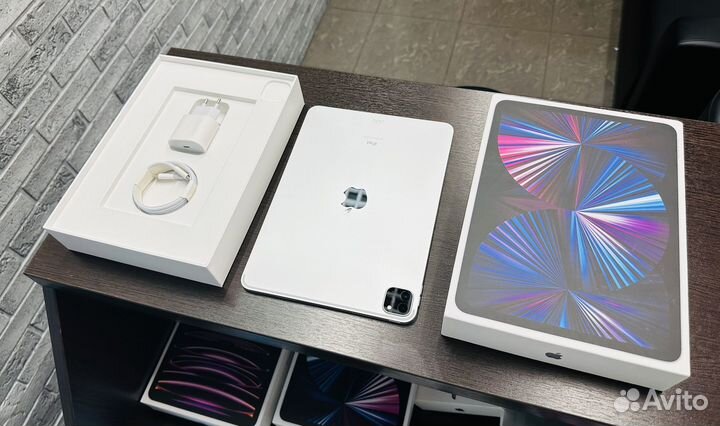 Отличный iPad Pro 11 