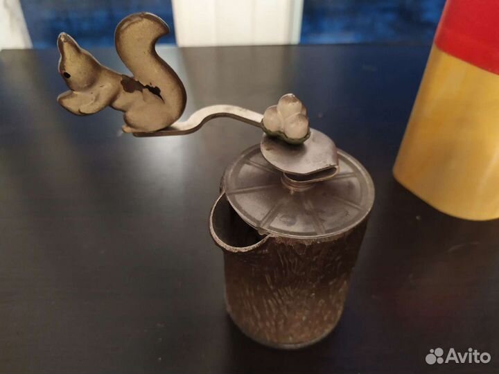 Мельница-кофемолка 