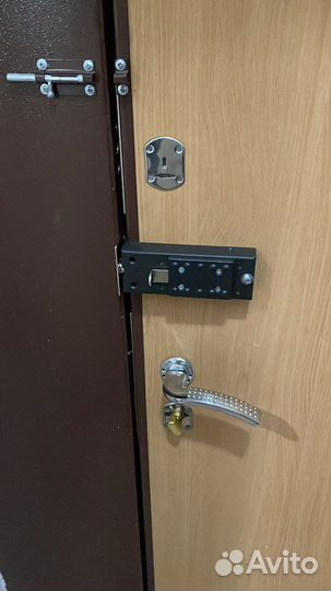 Установка замков, врезка, замена замков и секреток