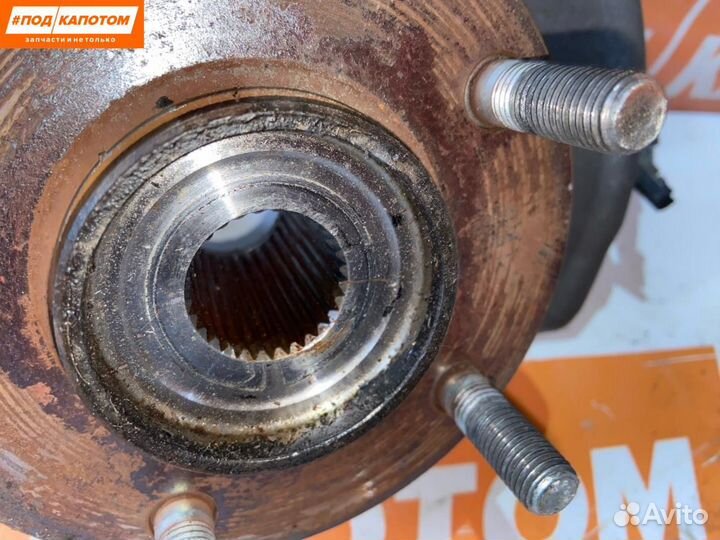 Кулак передний правый Mitsubishi Lancer 10 2010