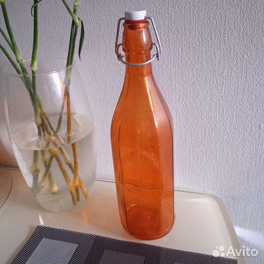 Бутылка стеклянная