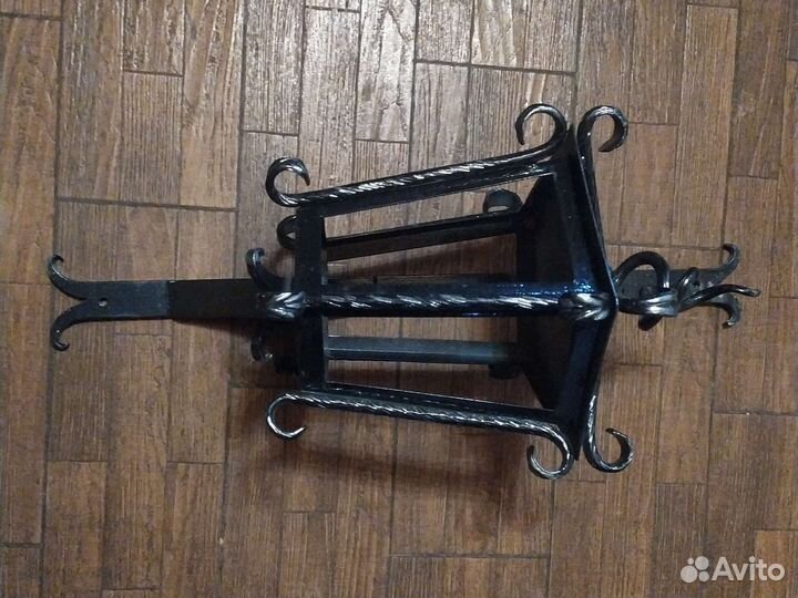 Фонарь уличный кованый