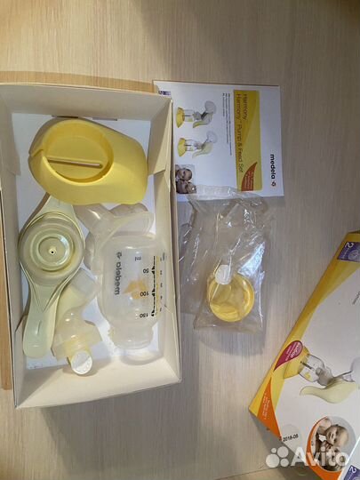 Молокоотсос medela ручной